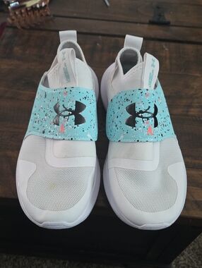Under Armour Kids White Sneakers with Aqua Speckle Strap